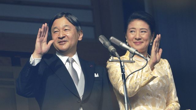 Japonsko trápí nástupnictví na císařský trůn. Pustí na něj ženy?